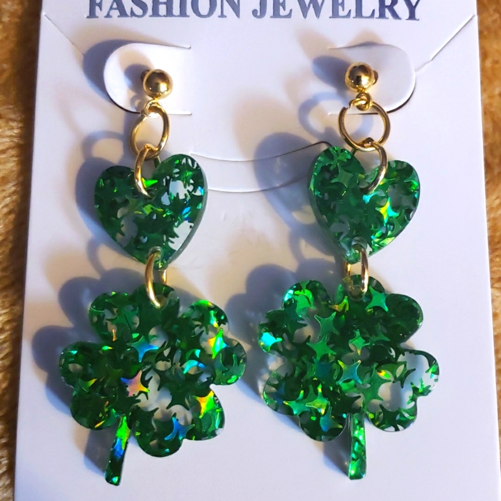 fashion clover dangling heart earrings
